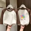 Camiseta Básica Manga Longa Patchwork de Fleece com Gola Redonda para Meninas Camada Base Outono Inverno Moda para Crianças Médias e Grandes Camada Interna Quente Top Versátil
