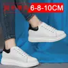 Sapatos Masculinos Brancos de Verão Invisíveis para Aumentar a Altura 10cm Tênis Estilo Coreano 6 Sapatos para Aumentar Altura Masculinos 8 Sapatos Casuais de Lona Tendência