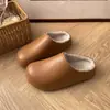Pantuflas de algodón impermeables, populares en otoño e invierno, cálidas de felpa para interior del hogar, antideslizantes para exteriores, con suela gruesa, modernas, para pareja