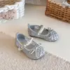 Zapatos de piel para niña Zapatos de princesa Primavera y Verano suela blanda zapatos para conducir Zapatos tejidos de verano para niña Sandalias infantiles Zapatos para niña pequeña