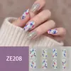 ZE16 refere-se a adesivos de unha estilo europeu e americano com grandes blocos de cor, estampas de leopardo, xadrez, estrelas, listras, e ornamentos para unhas.