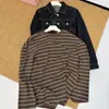 Camiseta de punto a rayas con bloques de color, respetuosa con la piel, con caída, para mujer, versátil, casual, retro, estilizada, cuello redondo, top oversize