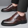 Ventas Directas de Fábrica de Zapatos Populares para Hombre: Zapatos de Vestir Formales de Cuero Brogue Tallado, Slip-On Puntiagudos con Cordones Frontales