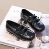 Zapatos de Cuero Plateados con Moño para Niña 2026 Nuevo Estilo Verano y Otoño Zapatos para Niños de Punta Cuadrada Baja Zapatos de Moda para Niñas Zapatos de Princesa