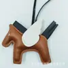 Colgante para Bolso de Pequeño Pegaso Estilo Tiktok, Colgante de Cuero Personalizado, Llavero de Moda, Accesorio de Moda Unisex