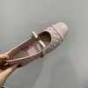 Primeiro Encontro com os Novos Sapatos Mary Jane da Temporada Primavera 2026 para Mulheres, Apresentando um Laço, Design Baixo Estilo Francês e uma Única Tira