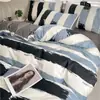 Conjunto de cama simples de algodão puro de quatro peças, lençol de algodão estilo fresco novo, capa de edredom, protetor de colchão, conjunto de três peças para dormitório