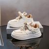 Zapatillas Blancas para Niños Suela Gruesa Niños Medianos y Grandes Zapatos Casuales Estudiantiles 2025 Principios de Otoño Zapatos Blancos para Niñas de Rendimiento