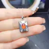 Venta al por mayor de fábrica Popular Colgante de Ópalo de Fuego Natural Plata S925 Incrustado Piedra Principal 5*7 Joyería de Lujo Venta Directa de Fábrica