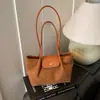 Bolsa de Ombro Estilo Francês para Mulheres, Novo Modelo Outono e Inverno 2026, Grande Capacidade, Bolsa Tote Versátil para o Dia a Dia, Bolsa de Mão Fashion