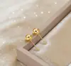 Design Minimalista de Nicho de Alta Qualidade, Brincos Esféricos Brilhantes Únicos e Estilosos, Brincos de Pérola Dourada Simples Mais Vendidos para Mulheres