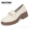 2024 Nova Primavera sapatos pequenos de couro sola grossa estilo britânico mocassins versátil confortável fabricantes de marca entrega em peça única