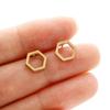 Brincos hexagonais simples europeus e americanos de aço inoxidável, mini brincos geométricos simples, acessórios transfronteiriços, fabricantes de atacado