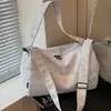 Bolso de Mujer de Alta Gama Exquisito y de Moda Transfronterizo 2026 Nuevo Primavera/Verano, Bolso Tote de Hombro/Cruzado a la Moda