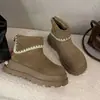 Novo vestido emagrecedor retrô estilo britânico 2026 com aumento de altura, com botas de cadarço no tornozelo, botas Martin de sola grossa de outono para mulheres