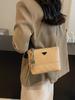 Bolsa de Mão Pequena da Moda para Mulheres, Nova Bolsa Saco Versátil Outono/Inverno 2026 com Textura de Alta Qualidade, Adequada para o Dia a Dia, Bolsa Transversal com Corrente