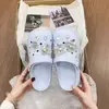 Accesorios para Zapatos de Playa, Zuecos para Mujer, Zapatos de Enfermera de Doble Uso, Sandalias de Suela Gruesa para Primavera y Verano, Pantuflas para Mujer para Uso en Exteriores, 2026