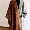 Bufanda de Hilo Retorcido para Mujer, Nuevo Estilo Otoño e Invierno, Adecuada para Ropa de Oficina, Chal Cálido para Invierno, Cachemira Sintética de Doble Cara, Versátil y Cálida