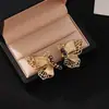 Pendientes de Mariposa de Diamantes de Color Metal Retro Francés, Estilo de Dos Usos, Nicho, Pendientes Elegantes y de Alta Gama para Mujer