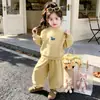 Conjunto Forrado com Fleece para Meninas Outono/Inverno Roupa de Inverno Estilosa para Crianças Pequenas Moda para Bebês Conjunto de Três Peças Espessado