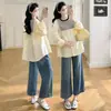 Nuevo conjunto de maternidad para principios de otoño de 2026, camisa de retazos de dos piezas falsas, camisa casual de moda para madres a la moda