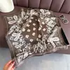 Nuevo Pañuelo de Seda Estampado con Contraseña Retro, Chal de Alta Gama, Pañuelo para el Cuello con Protección Solar, Pañuelo Cuadrado Pequeño, Pañuelo para la Cabeza, Pañuelo para Mujer