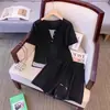 Conjunto para Mulheres Plus Size que Disfarça a Barriga, Estilo Coreano Emagrecedor, Moda de Rua de Verão, Conjunto de Duas Peças com Camiseta de Manga Curta e Shorts Versátil
