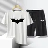 Traje de Verão Novo com Camiseta e Shorts de Seda Gelada Masculino Tendência Casual Esportivo Secagem Rápida Roupa Tamanho Grande Duas Peças Roupa Masculina