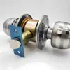 Fabricante de Zhongshan Fornece Diretamente Fechadura de Bola Universal Doméstica 5831 Linha Dupla/Aço Inoxidável Escovado para Banheiro Porta de Quarto