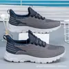 Zapatos de Verano para Personas de Mediana Edad y Mayores, Zapatos para Caminar de Malla Hueca de una Sola Capa, Zapatos de Suela Blanda para Mayores, Zapatos Deportivos Transpirables y Ligeros para Mayores