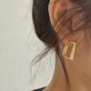 Pendientes de botón geométricos metálicos tridimensionales europeos y americanos para mujer, diseño de nicho rectangular retro avanzado, pendientes de estilo frío para Instagram
