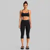 Conjunto de roupa fitness transfronteiriço, com um design traseiro estiloso, um top esportivo de gola halter e calças de yoga de secagem rápida, adequado para corrida ao ar livre, ciclismo e Pilates.