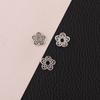 Bandeja Flor Prateada Tibetana Material para Miçangas para Pulseira DIY de Cristal Separador Prata Miao Pingente Brincos Flor Chapéu Venda Direta da Fábrica Bandeja de Contas