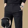 Pantalones casuales para hombre, nuevo estilo coreano negro, pantalones de pierna recta modernos y versátiles, pantalones de vestir holgados de corte slim, color gris de moda