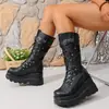 Botas de Cavaleiro com Salto Anabela Transfronteiriças da Amazon para Mulheres 2025 Novas Botas Femininas de Cano Médio com Solado Grosso Estilo Punk Europeu e Americano Tamanho Grande