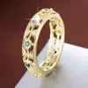Anillo de Dedo con Patrón de Estrella Hueca Retro de Corte de Zirconia Oro Tallado Hueco Anillo de Dedo Completo de Diamante Venta Directa de Fábrica