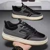 Zapatos de Hombre Otoño 2026 Nuevos Transpirables Estilo Hong Kong Versátiles Resistentes a la Suciedad Zapatos de Plataforma Tendencia Ligeros Suela Suave Zapatos Deportivos Casuales