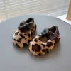 Zapatos Peludos para Niñas Colección Otoño/Invierno 2026, Zapatos de Algodón para Exteriores con Forro de Felpa para Bebés y Niños Pequeños, Mocasines de Princesa con Lazo para Bebé