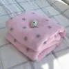 Manta suave y esponjosa con estampado de lunares estilo coreano, adecuada para usar como cubierta de sofá, manta de aire acondicionado o manta pequeña para el dormitorio