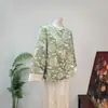 [Zhili] Jaqueta jacquard estilo chinês novo com design jovem, apresentando decote redondo, para a temporada de outono de 2026