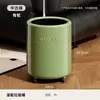 En Stock Venta al por Mayor Dropshipping Cubo de Basura Hecho de Material PP, de Doble Compartimento, con Ruedas, Tapa Basculante, Cubo de Basura a Prueba de Olores