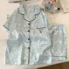 Pijama Casual de Seda Helada con Estampado de Leopardo Estilo Ins de Lujo Ligero para Mujer Verano Manga Corta Traje Ropa de Casa Se Puede Usar Afuera Disparo Real Venta al por Mayor