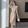 Comercio Exterior Ropa de Mujer Toma Real Francesa Suave Tejido Diagonal Cuello en V Vestido Mujer Invierno Nuevo Cintura Delgada