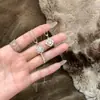 Collar de Acero Titanio con Zirconia Brillante de Trébol de Cuatro Hojas de la Suerte para Mujer, Estilo Ins Lujo Ligero Nicho Cadena para Clavícula Alta Calidad al por Mayor