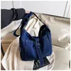 Bolso de Hombro Denim Trendy de Gran Capacidad Bolso Bandolera Retro Bolso Tote Casual Versátil Nuevo Bolso de Moda 2025 para Mujer