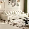 Sofá preto estilo vintage em couro encerado a óleo com botões capitonê, assento profundo, braços largos, modelo de chão, sofá de couro de linhas retas para a sala de estar