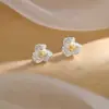 Brincos de Camélia, Luxo Acessível e Roupas de Trabalho Diárias Exquisitas para Senhoras, Versátil Elegante, Design de Nicho, Brincos Novos de Alta Qualidade