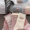Meias Femininas Estilo Coreano Bordadas Rosa Meias Sem Costura Meias Fofas de Cachorro Cartoon Meias Femininas Estilo Universitário Color Block Meia de Cano Médio
