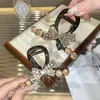 Horquilla mediana de moño brillante pinza de agarre de alta calidad para la parte trasera de la cabeza femenina pinza de tiburón de moda nueva