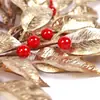 Decoración Transfronteriza de Frutas Rojas Artificiales, Eucalipto, Hojas Doradas, Corona de Navidad, Arreglo de Mesa, Adorno, Portavelas, Corona